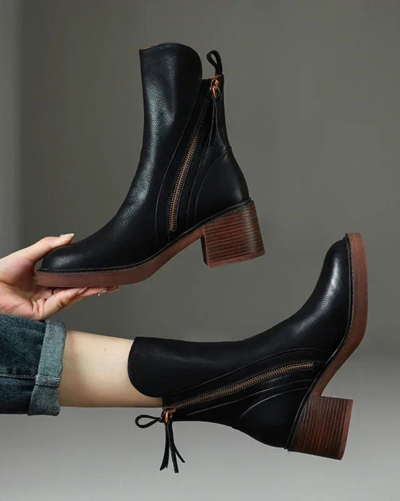 Valorine™ | Leather boots with a comfortable heel