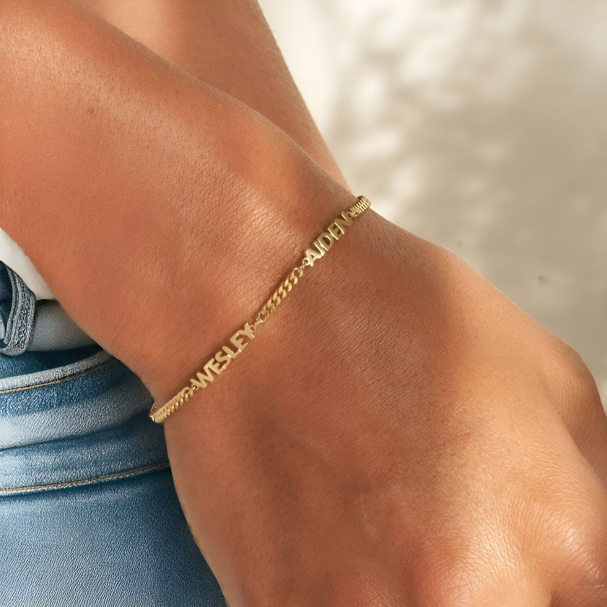 Mary™ | Bracelet with the names of your Loved Ones