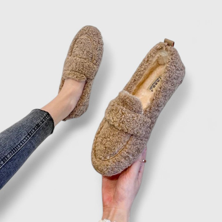 Solenne™ | Warm Slippers with Elegant Design