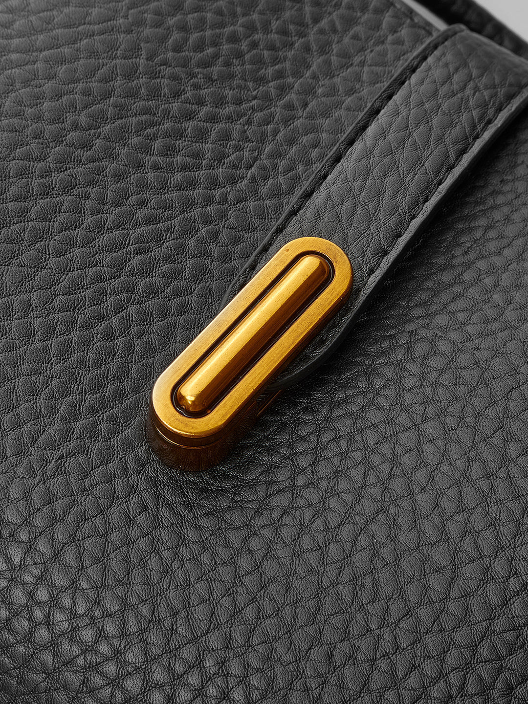 Eleanor™ | Textured Top Handle Bag